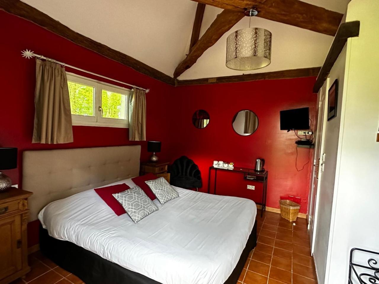 Hotel Les Grands Chenes 생-파르조 외부 사진