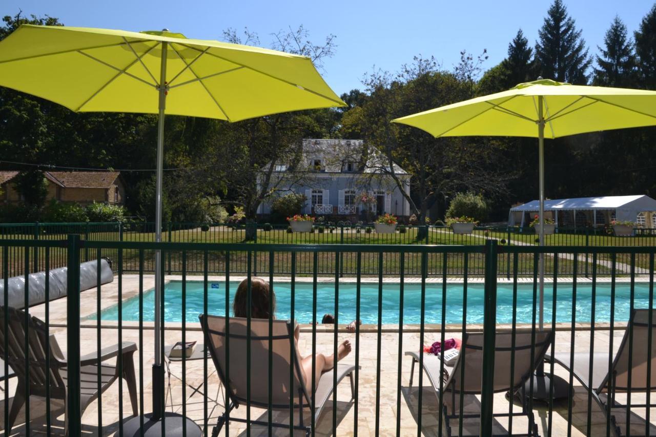 Hotel Les Grands Chenes 생-파르조 외부 사진